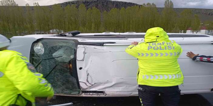 Van’da otomobil takla attı: 1 yaralı