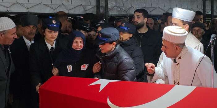 Şehit polis memuru Koç, memleketi Van'da toprağa verildi