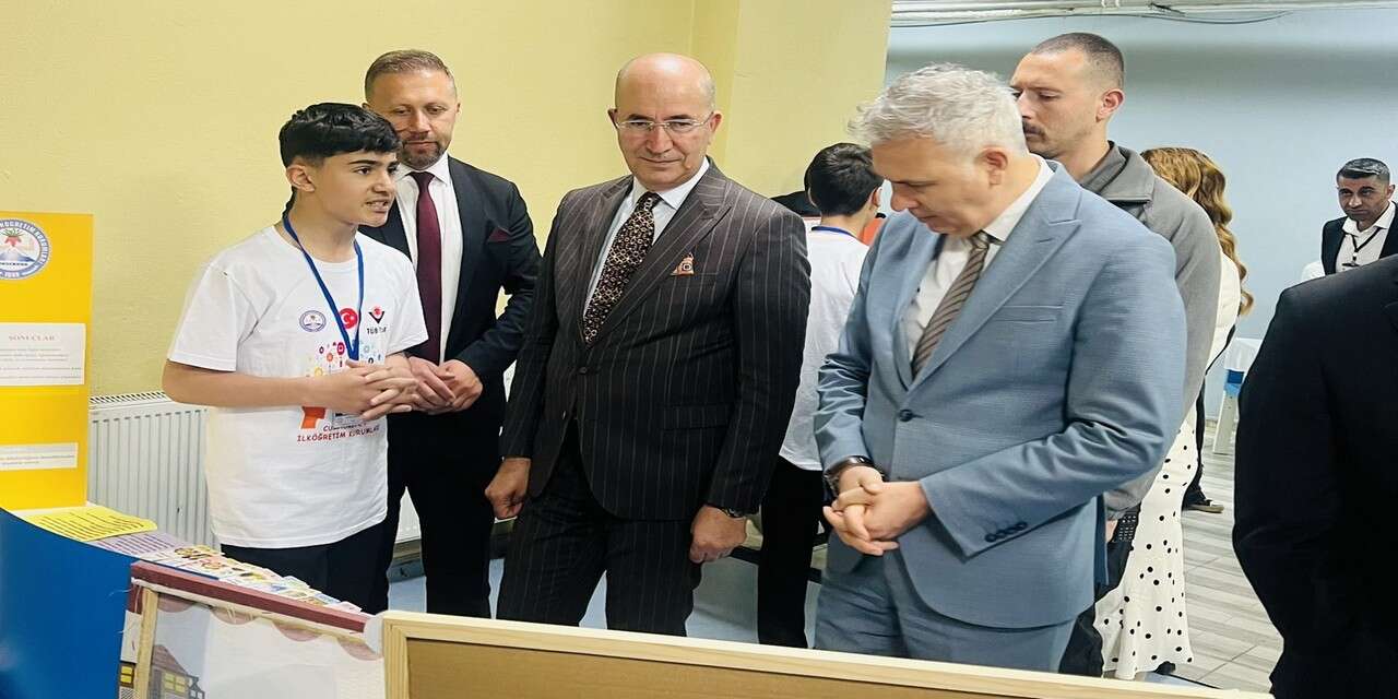 Başkan Büyüksu TÜBİTAK Fuarına katıldı