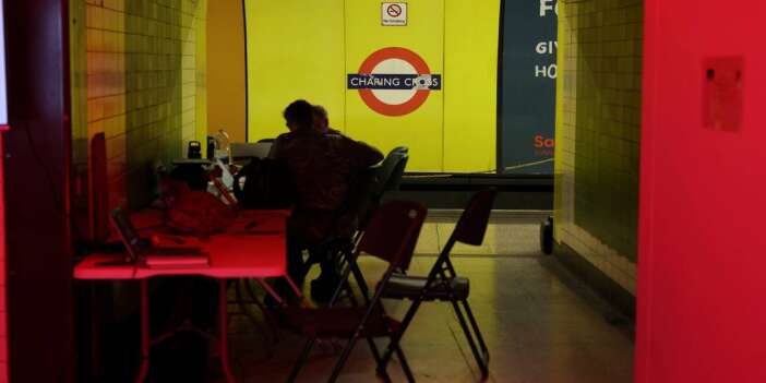 Metro istasyonu askeri karargaha dönüştürüldü