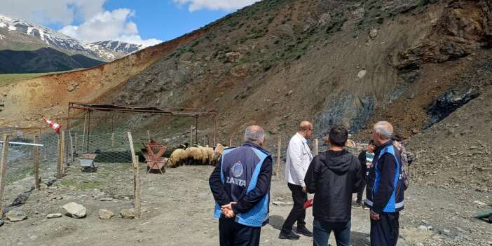 Hakkari’de Kurban Pazarı hareketlendi