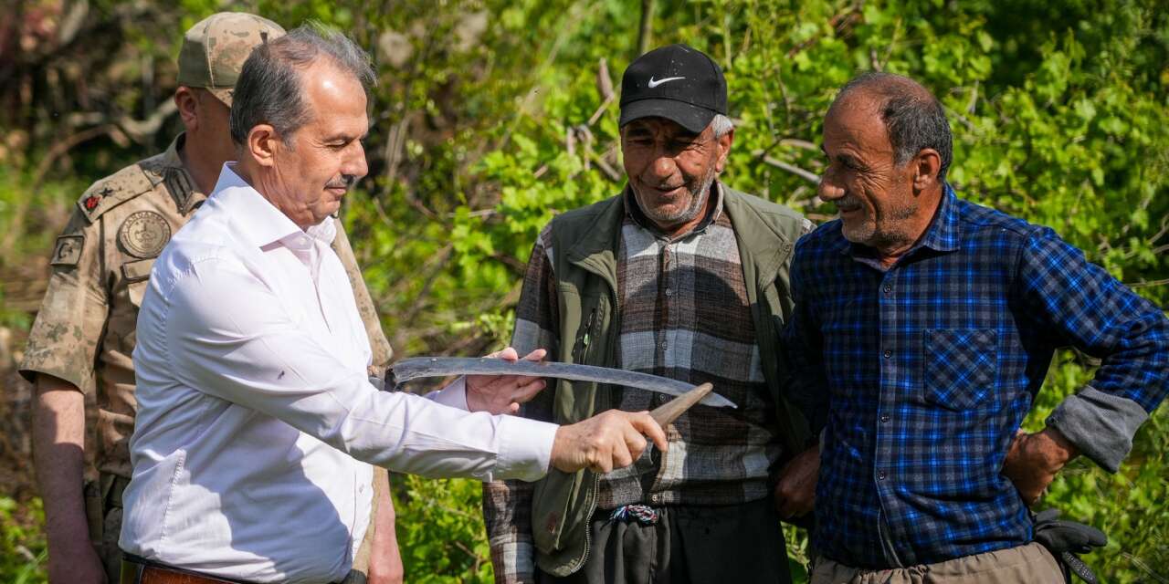 Vali Taşyapan’dan Çukurca çıkarması