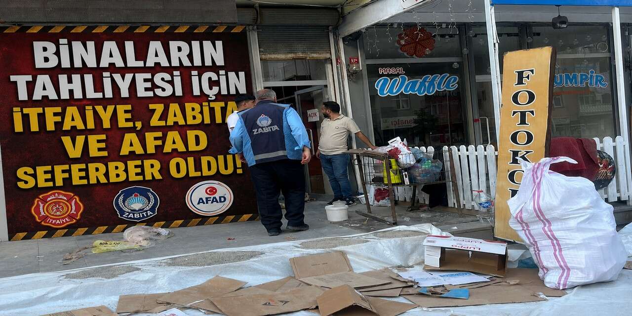 Hakkari’de riskli 3 bina tahliye edildi