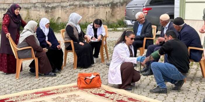 Yüksekova’da sağlık hizmetleri köylerin ayağına gi