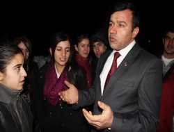Öğrenciler yolda mahsur kaldı