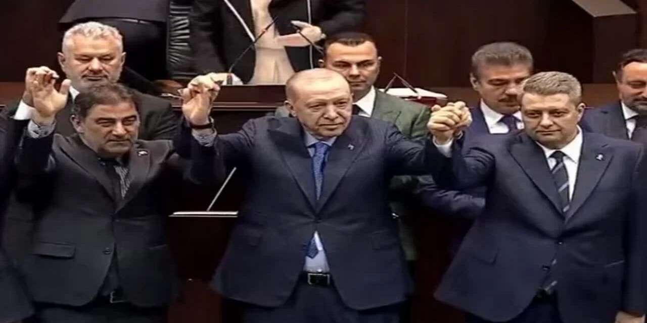 İyi Parti'den istifa eden vekil Ak Parti'ye katıld