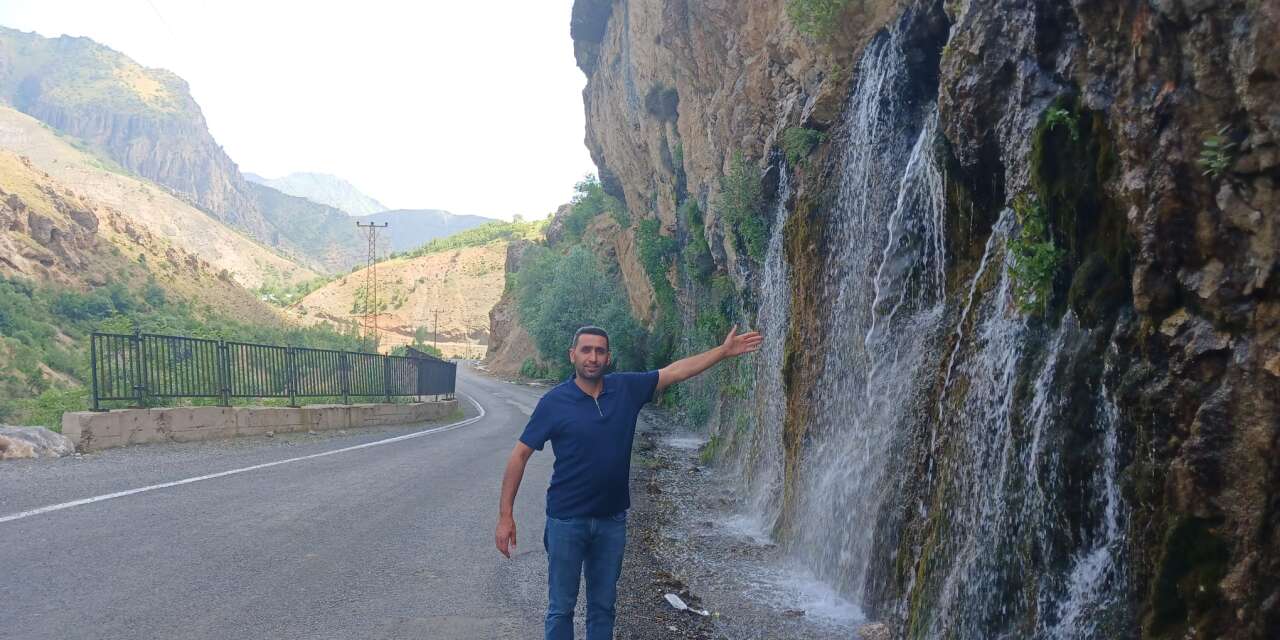 Durankaya şelalesi bu yıl coştu