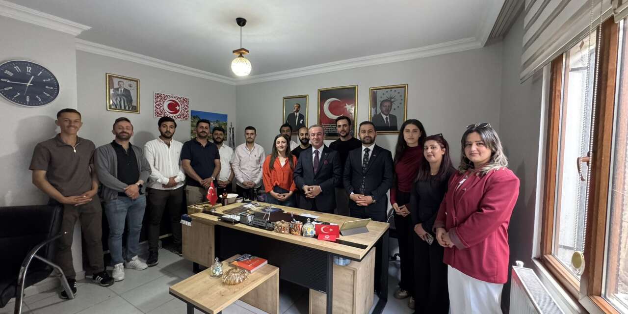AK Parti Hakkari’de saha faaliyetleri değerlendirildi