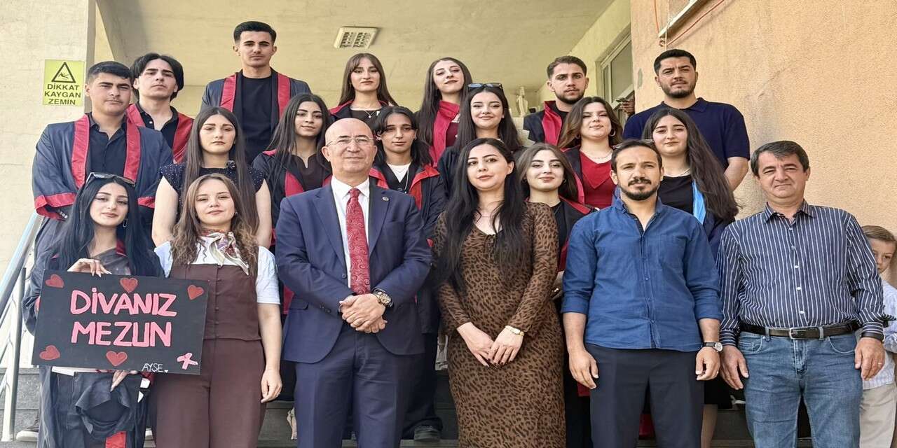Başkan Büyüksu, mezuniyet sevincine ortak oldu