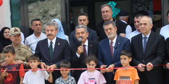Ücretsiz düğün salonu ve aile desteği bir arada