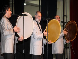 Grup Tillo Hakkari'de konser verdi