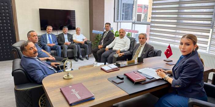 Muhtarlar' dan Müdür Bilgiç'e ziyaret