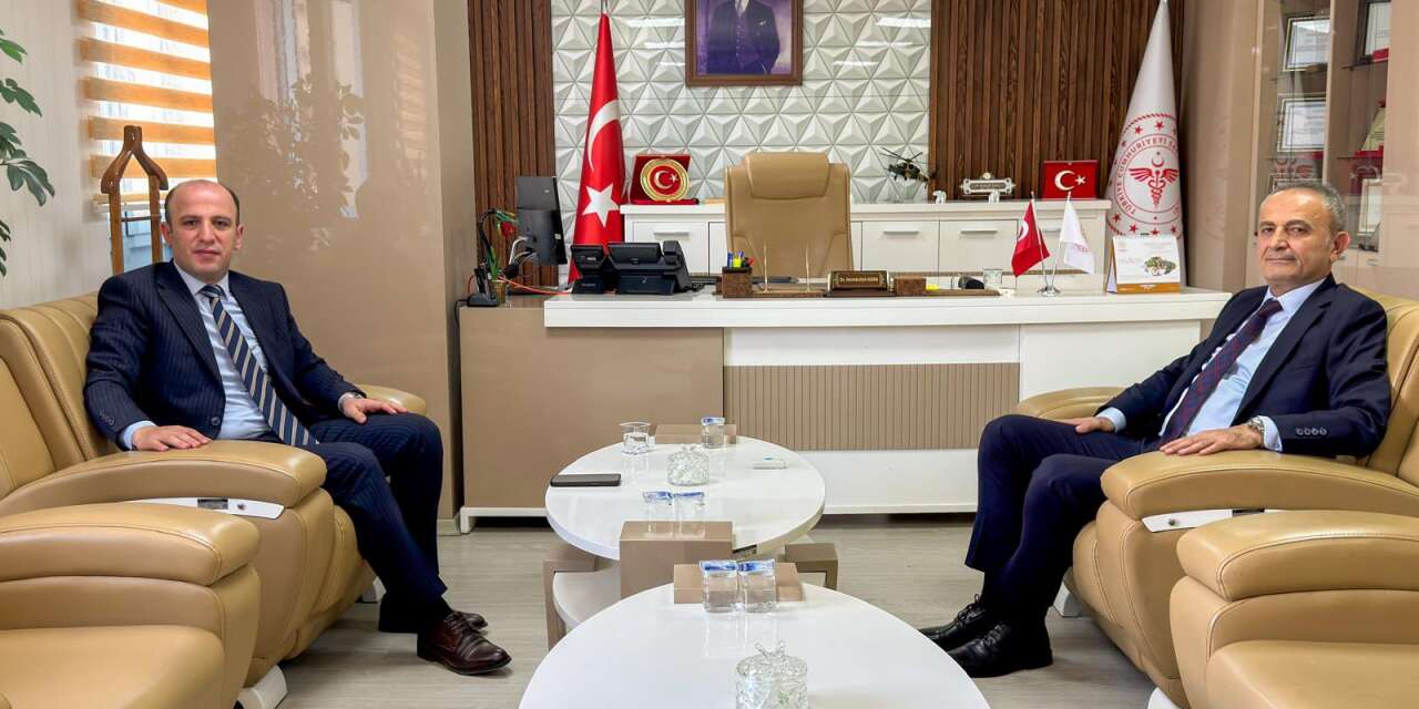 Hakkâri Vali Yardımcısı Gündüz’den Sağlık Müdürü Kara’ya veda ziyareti