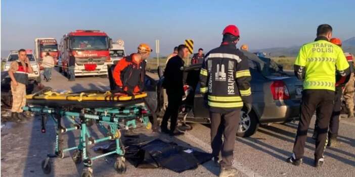 Aşkale'de trafik kazası 3 ölü, 3 yaralı