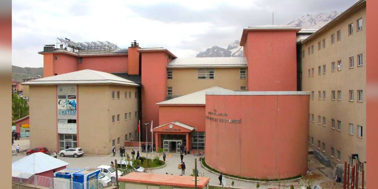 Sağlık Bakanlığı'ndan Hakkari'ye doktor desteği