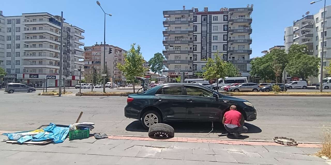 Diyarbakır’da trafikte facianın eşiğinden döndü