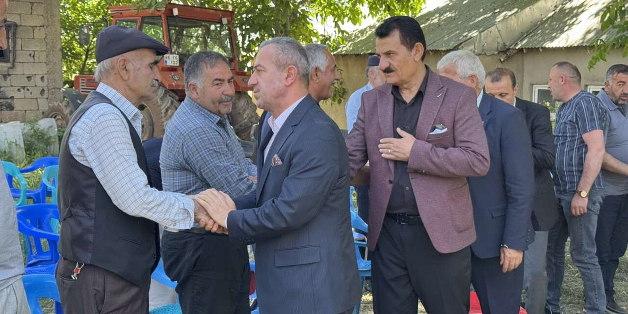 AK Parti Hakkari Teşkilatından Durna ailesine taziye ziyareti