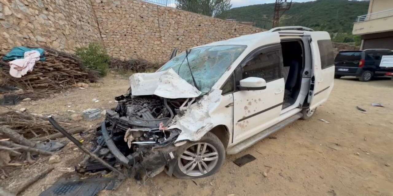 Şemdinli'de araçlar çarpıştı 3 yaralı