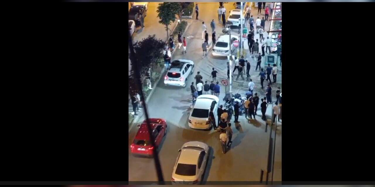 Hakkari'de çarşı merkezinde kavga paniği