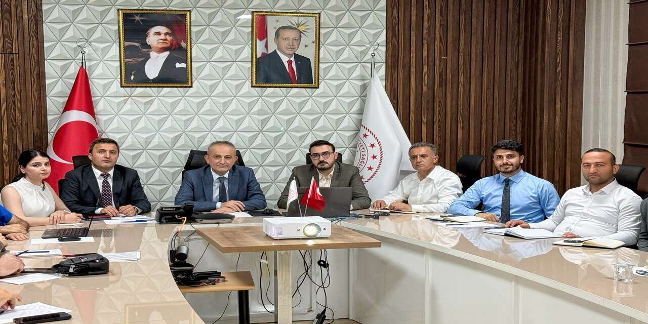 Hakkari'de hastane hizmetleri masaya yatırıldı