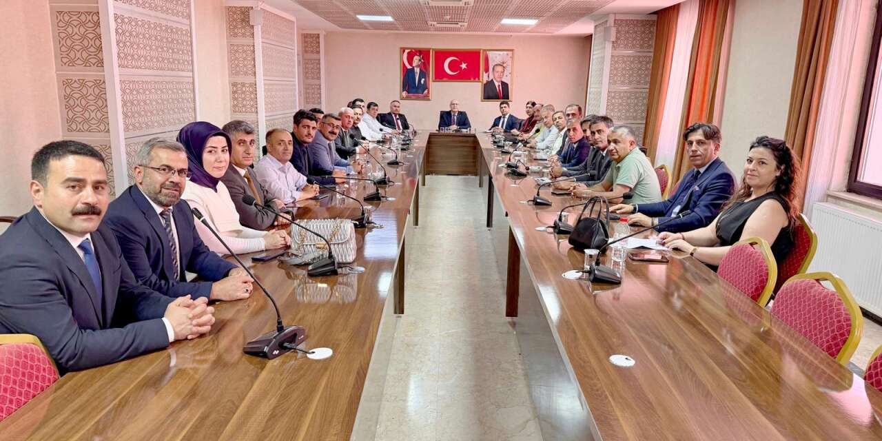 Cem Gençoğlu’ndan Hakkari’de eğitim mesajı