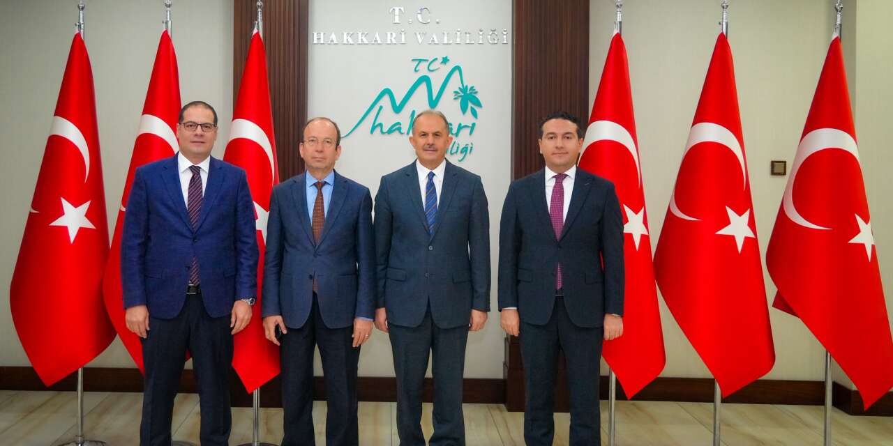 Müfettiş Heyetinden Hakkâri Valisi Taşyapan’a ziyaret