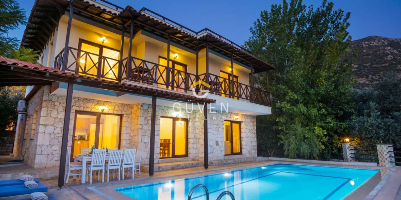 Güven Villas ile Deniz Manzaralı Muhafazakar Villa Kiralayın
