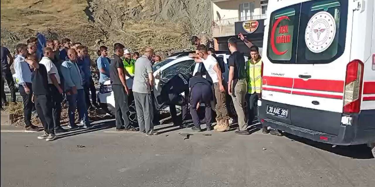 Hakkari'de trafik kazası 1 yaralı