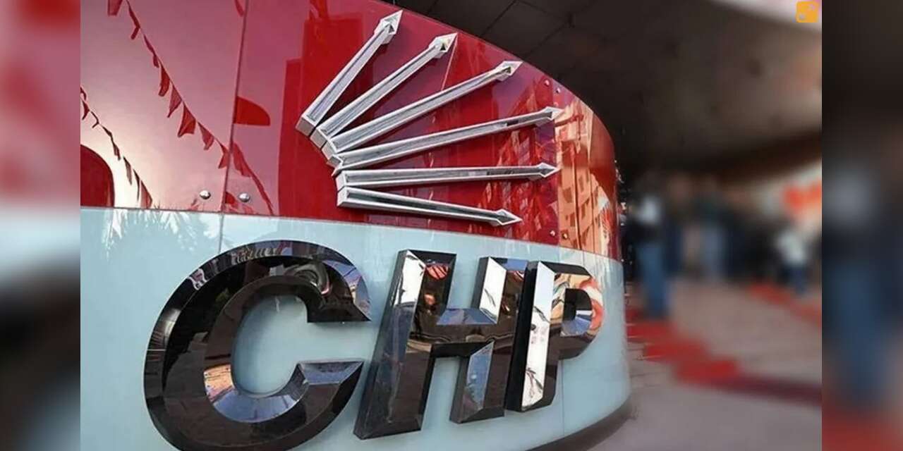 CHP'de 48 isim ihraç edildi