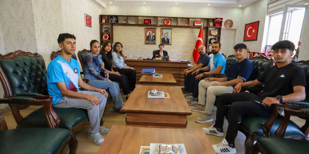 Rafting Şampiyonlarından Kaymakam Cebeci'ye ziyaret
