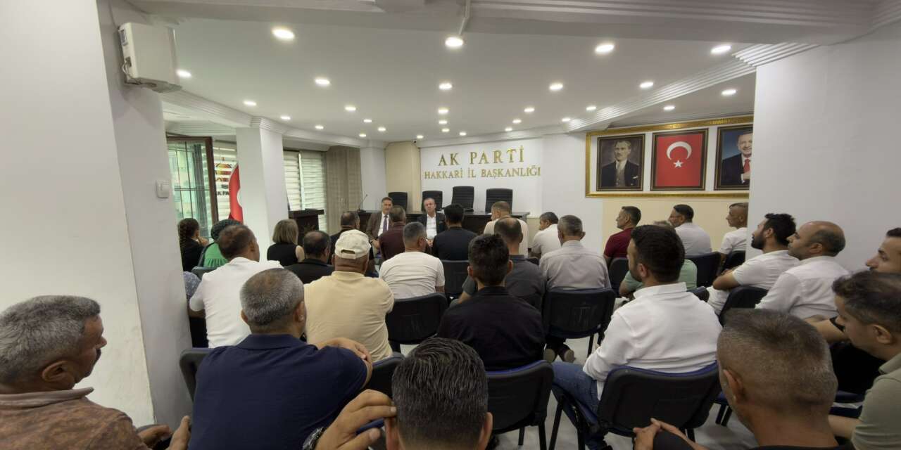 Başkan Kaya, vatandaşlarla bir araya geldi