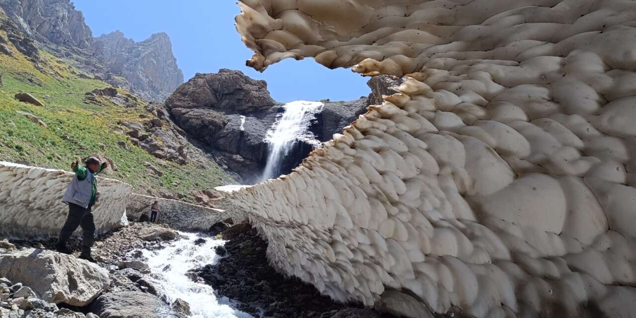 Buzulların dans ettiği vadi