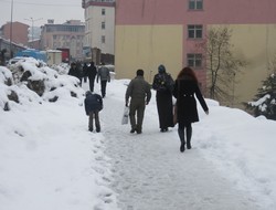 Hakkari'de 38 köy yolu kapandı