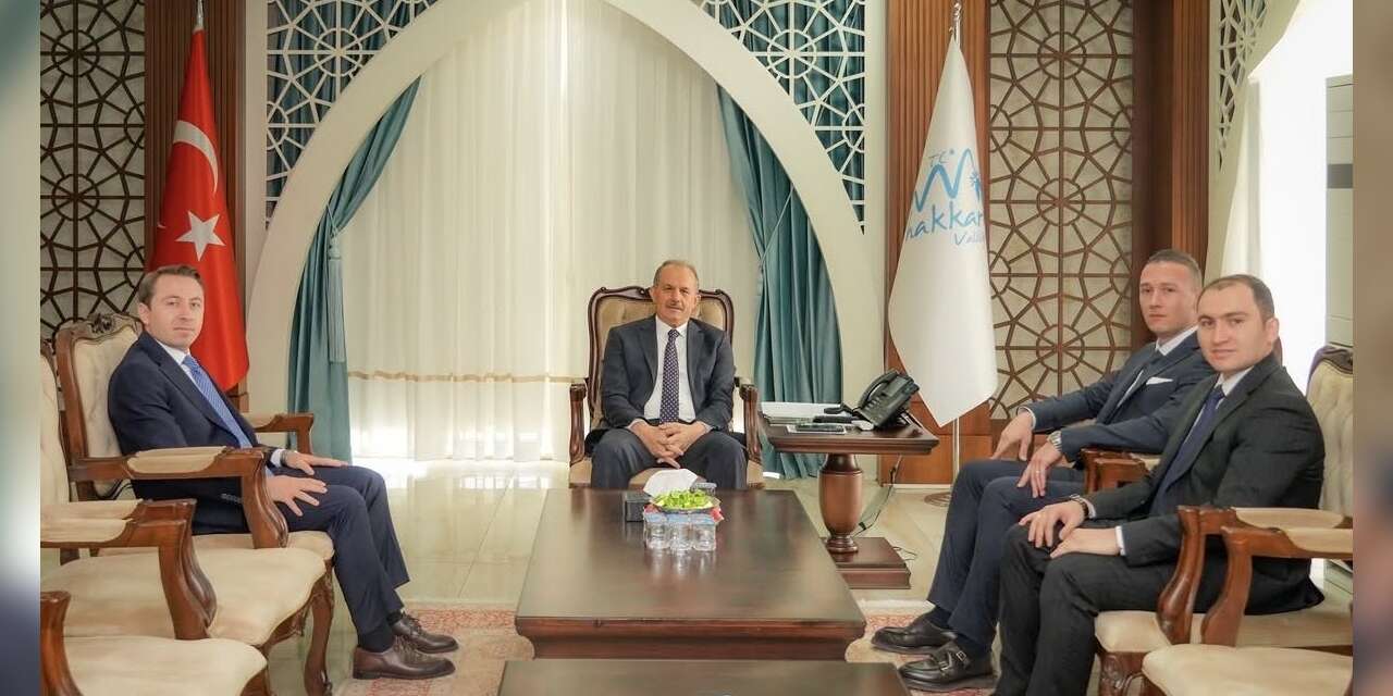 Kaymakam Hülür ve yargı mensuplarından Vali Taşyapan'a ziyaret