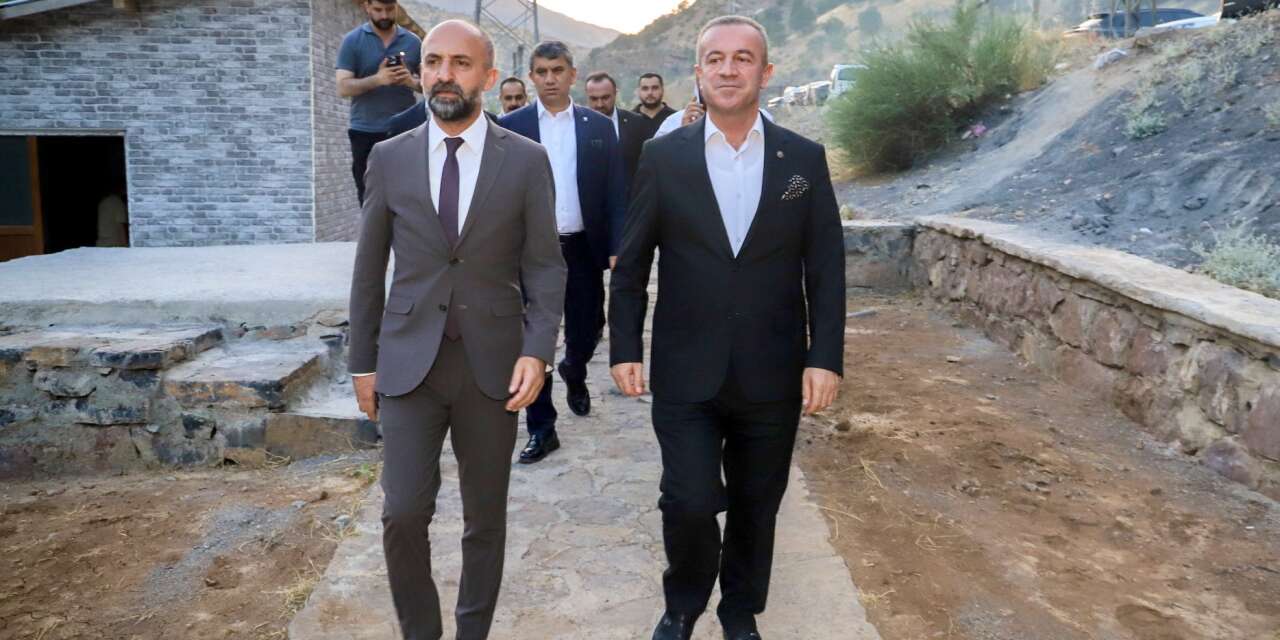 Çukurca'da protokol buluşması: Başkan Demir ev sahipliği yaptı
