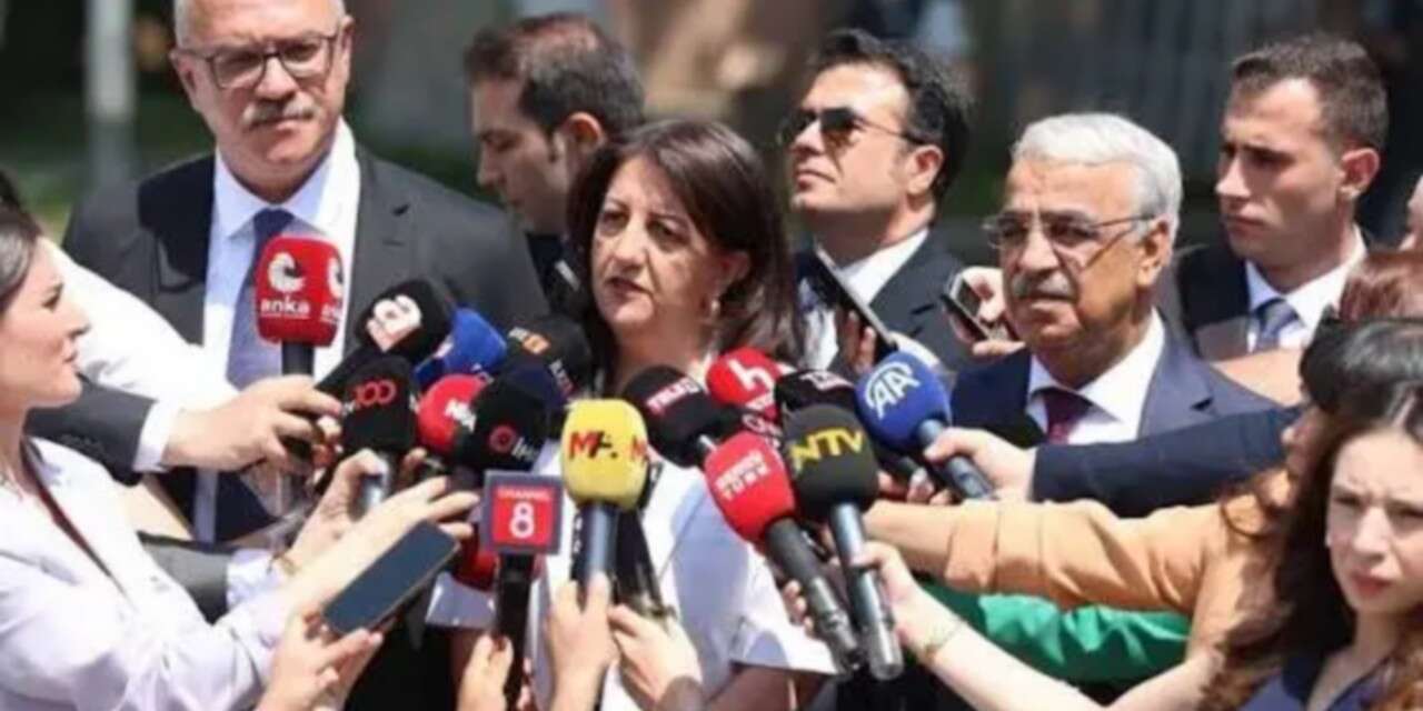 DEM Parti heyeti Öcalan ile görüştü