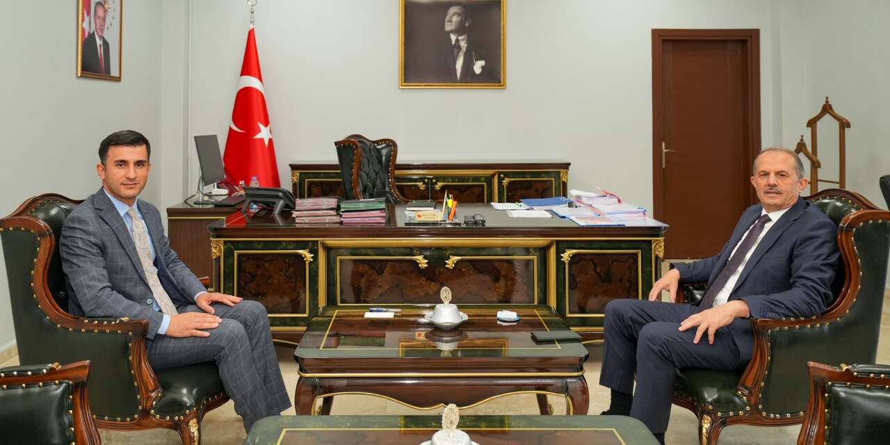 Vali Taşyapan, Yeni Vali Yardımcılarıyla bir araya geldi