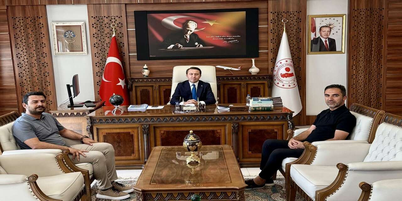 YNS Beton&Cava’dan Kaymakam Hülür’e ziyaret