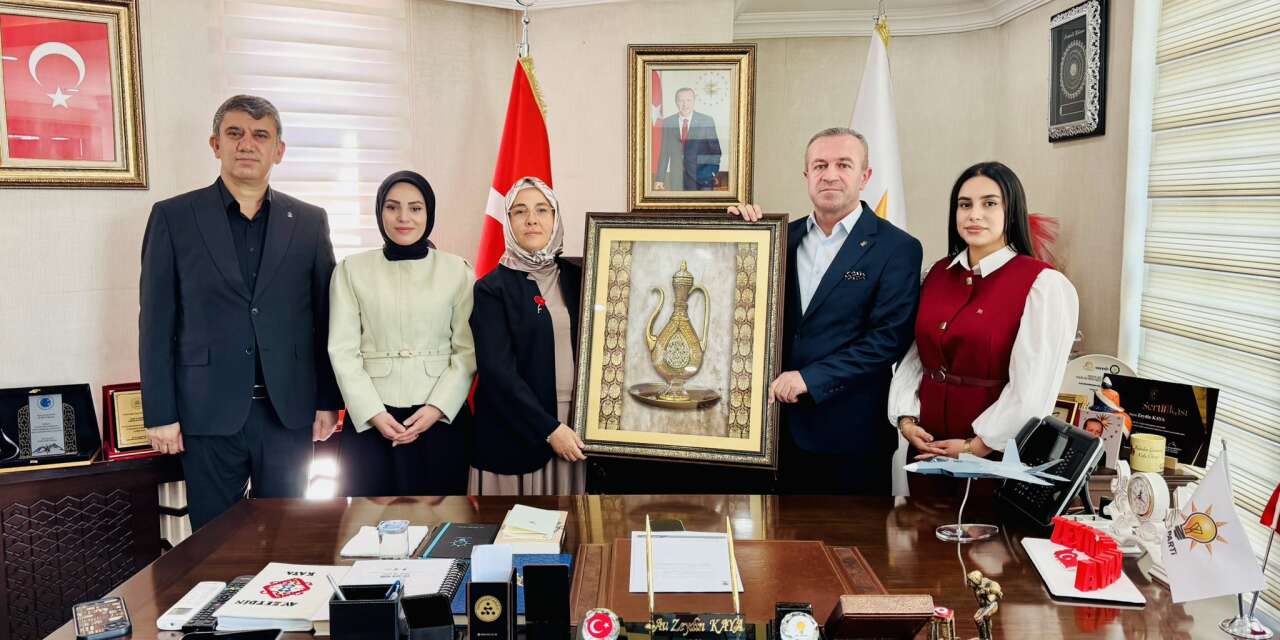 Başkan Kaya, kadın kollarını ağırladı