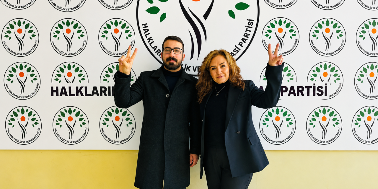 DEM Parti’den seçilen İdil Belediye Başkanı Türkan Kayır AK Parti’ye katıldı