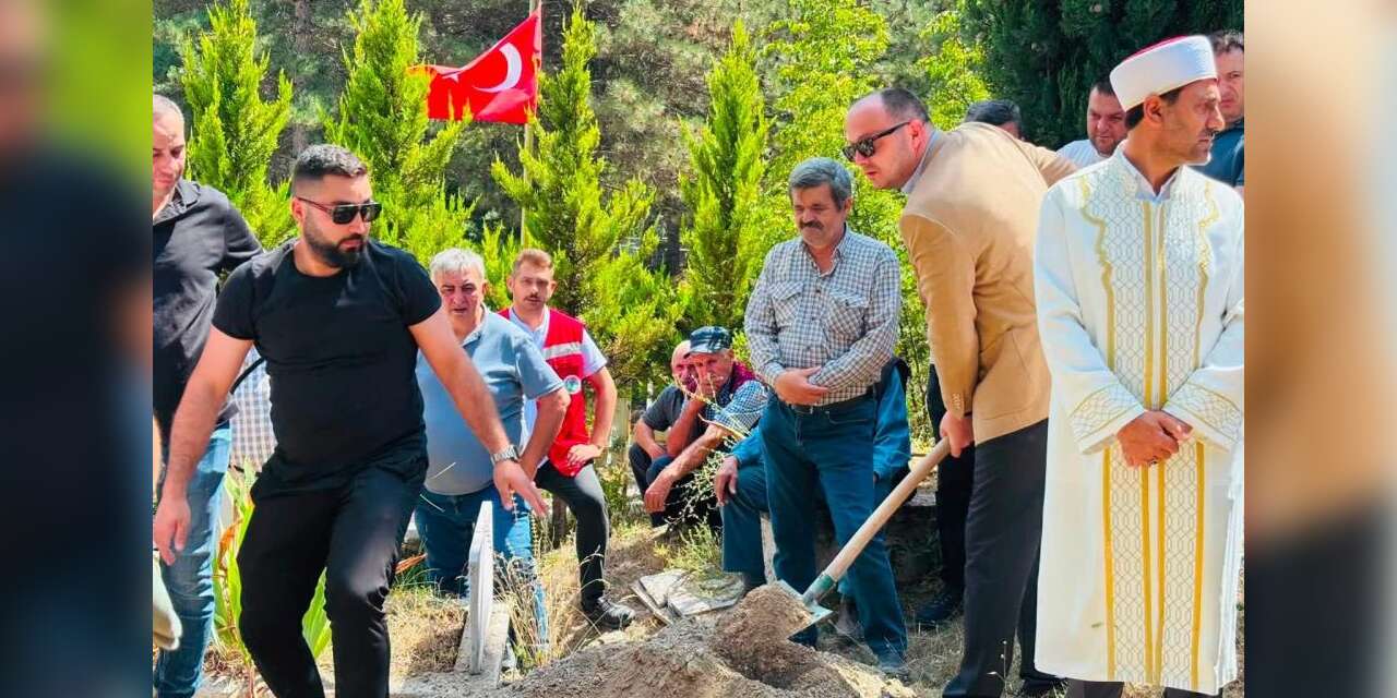 Şehit Sarpkaya'nın annesi vefat etti