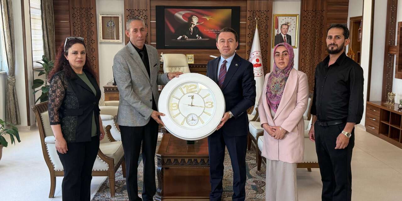 Hülür, ilçeden gelen talepleri dinledi