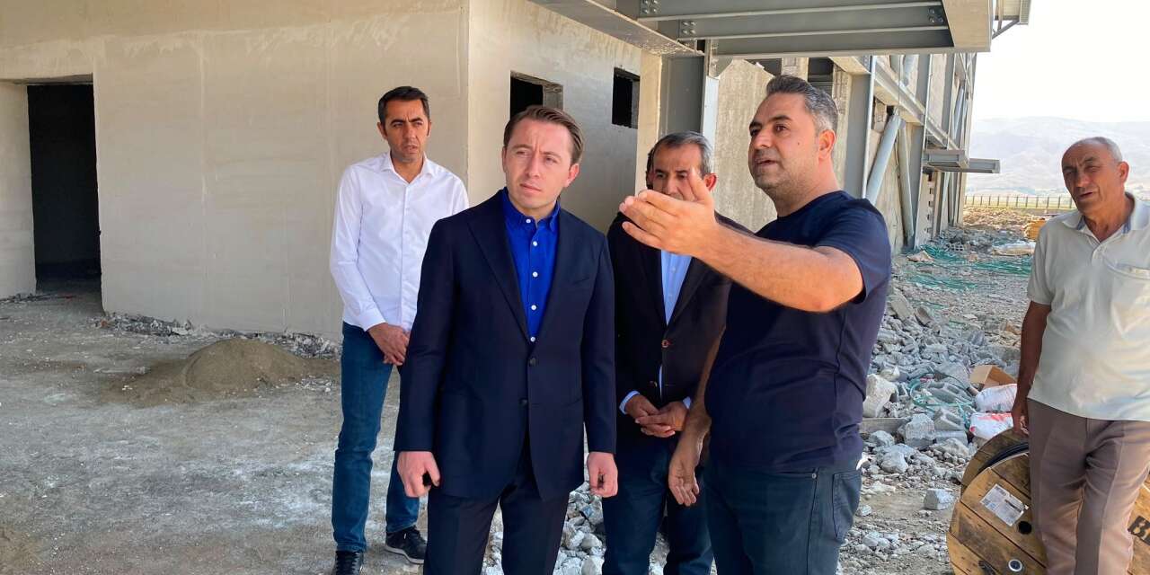Yüksekova’nın yeni stadyumu yükseliyor