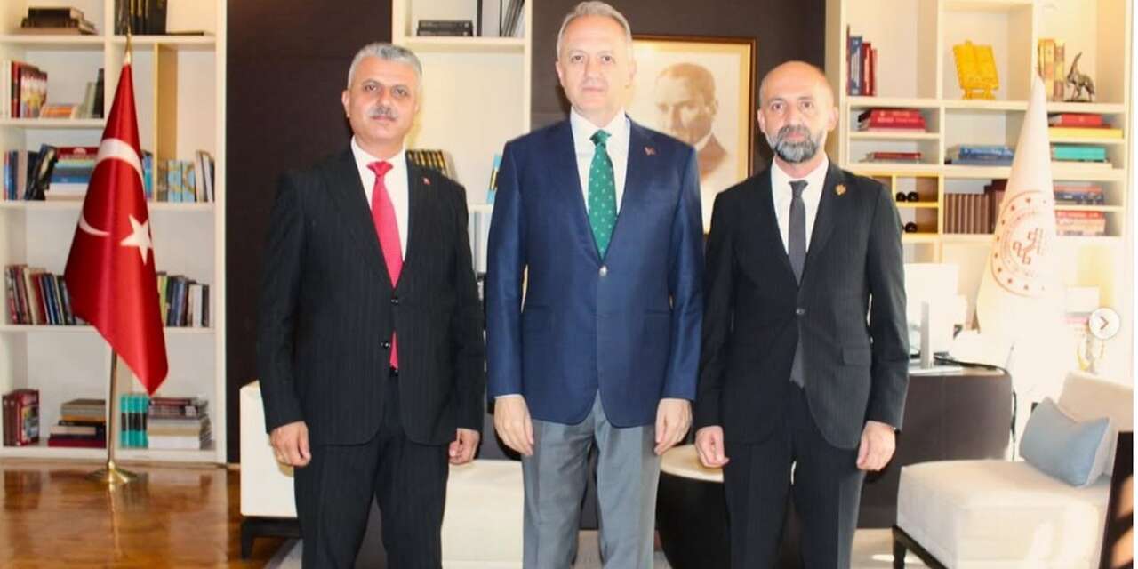 Başkan Demir, Çukurca’nın projeleri için Ankara’da