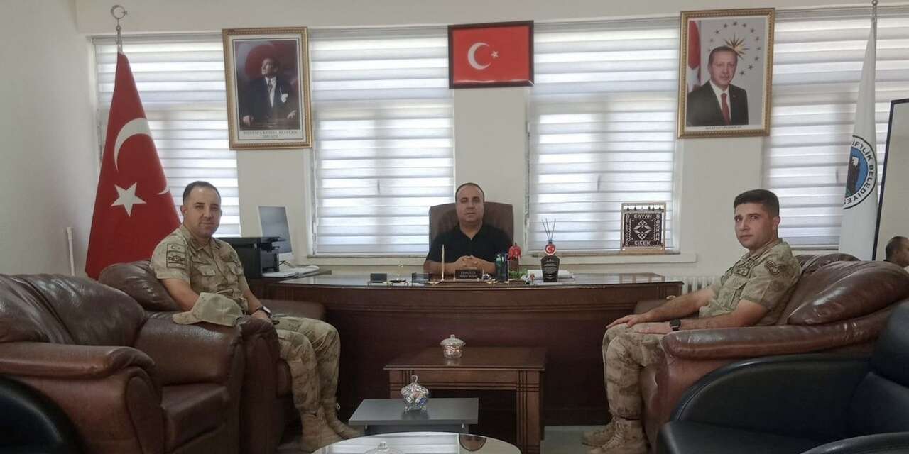 Jandarma Komutanı Karakaya, Başkan Çiçek’i ziyaret etti