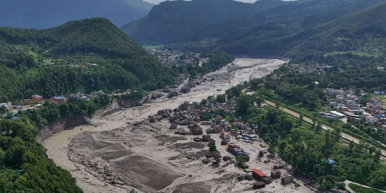 Nepal’de felaket: 384 kişi kayıp