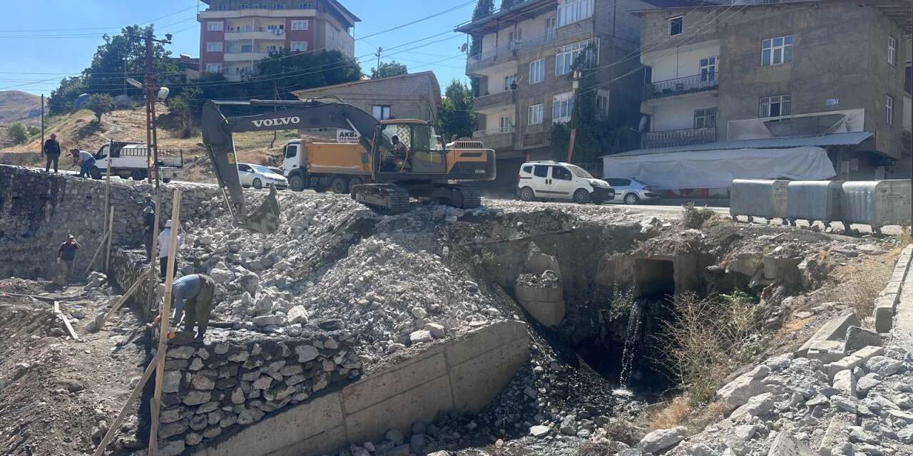 Hakkâri’de Merzan Sanayi Kavşağı yenileniyor