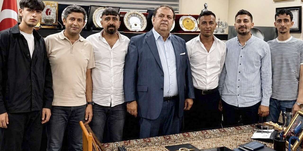 Barikat Zap’dan iş insanı Karahanlı’ya Teşekkür ziyareti
