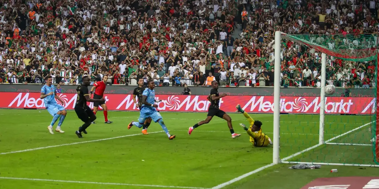 Amedspor, Trabzonspor'u son dakika golüyle yendi