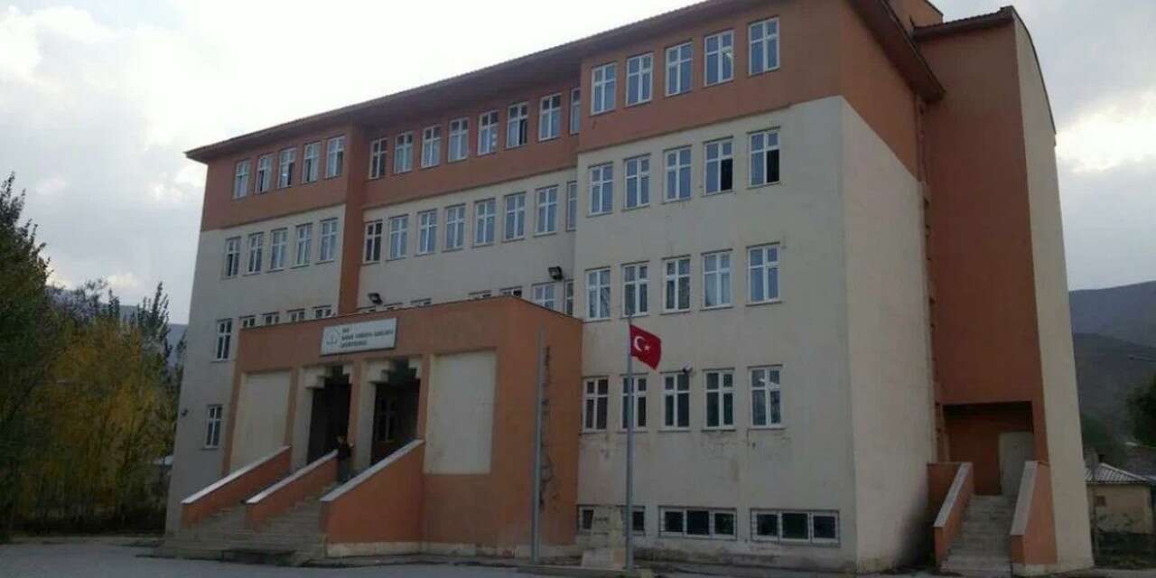 Akçalı İlk ve Ortaokulu öğretmenlerinden lojman talebi